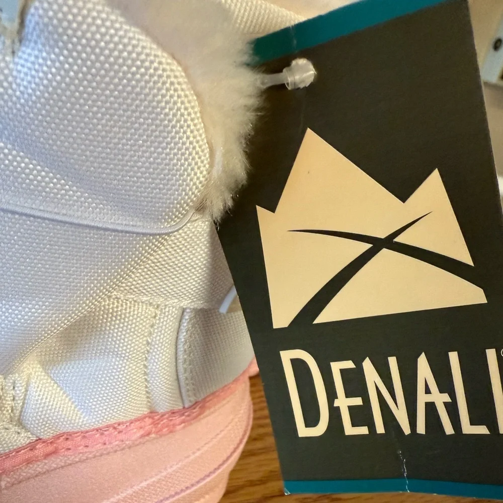 Denali NWT Girls Boots Sz 6 Fluffy Pink & White Unicorn Winter Boots (SH025)